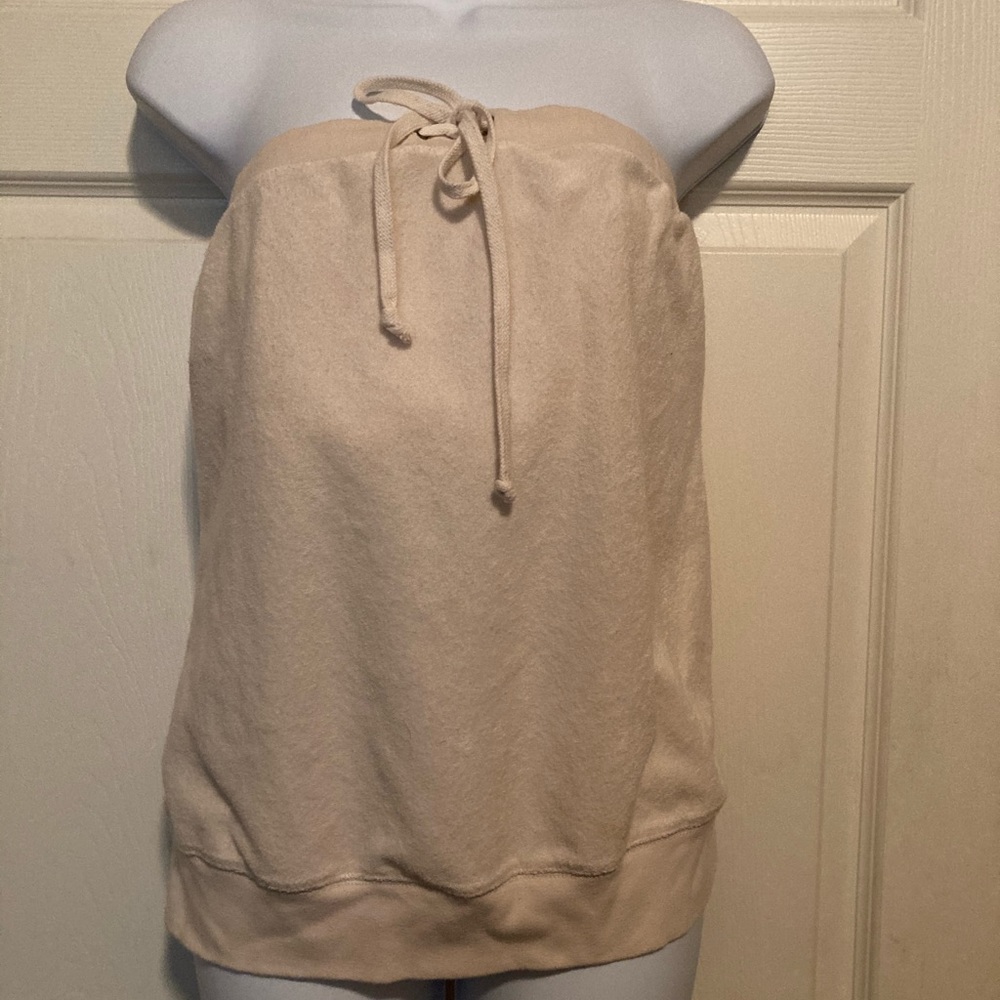 Woman’s tube top